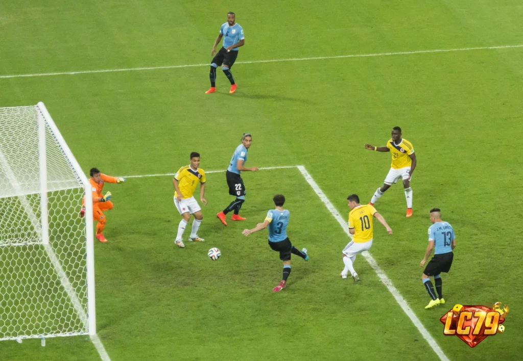 James Rodriguez của Colombia, ảnh Wikimedia Commons đã đóng watermark LC79