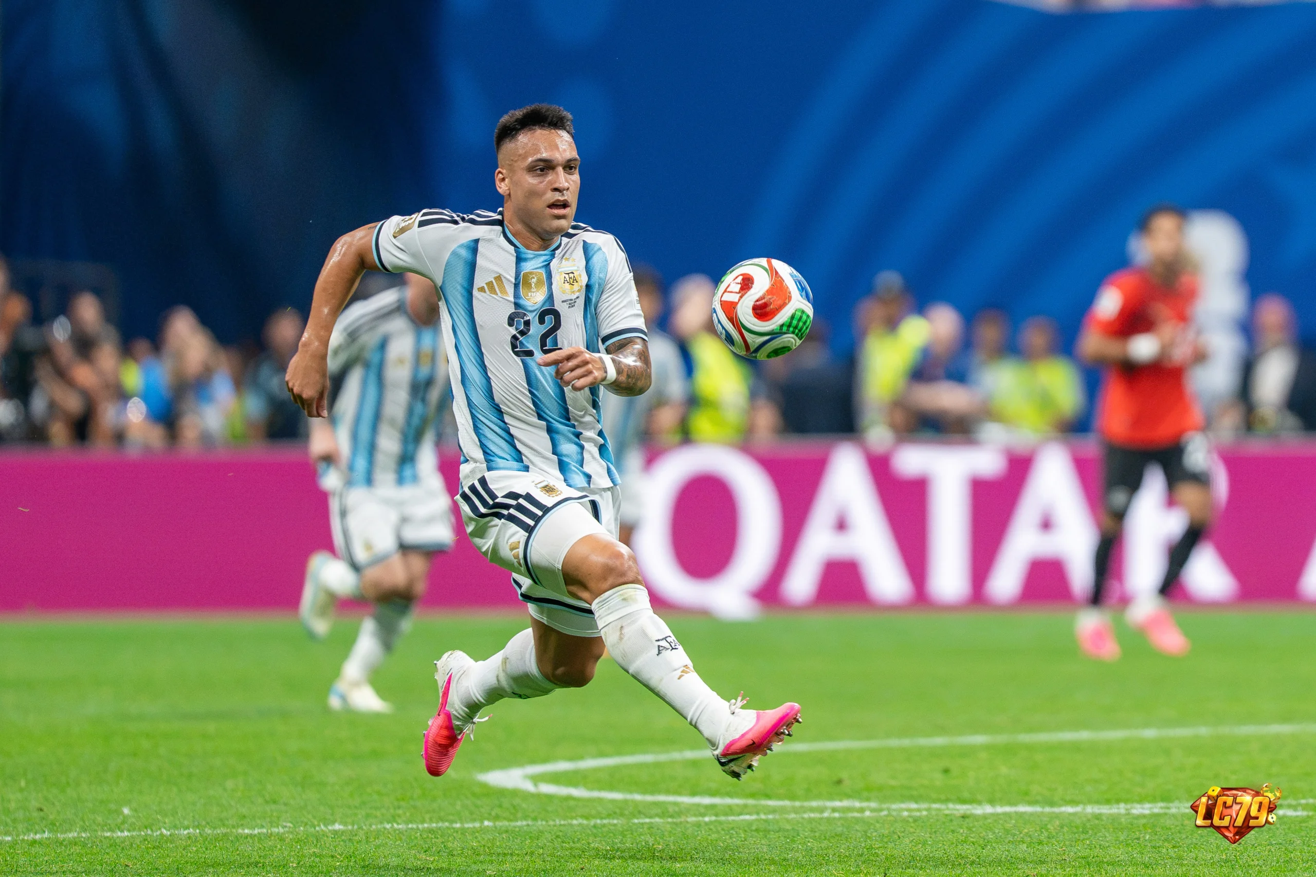 Lautaro Martinez trong màu áo Argentina, ảnh Wikimedia Commons đã đóng watermark LC79