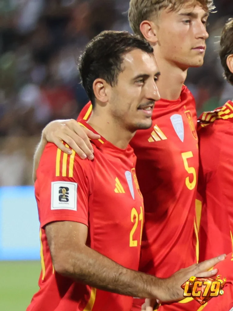 Mikel Oyarzabal trong màu áo đội tuyển Spain, ảnh Wikimedia Commons đã đóng watermark LC79