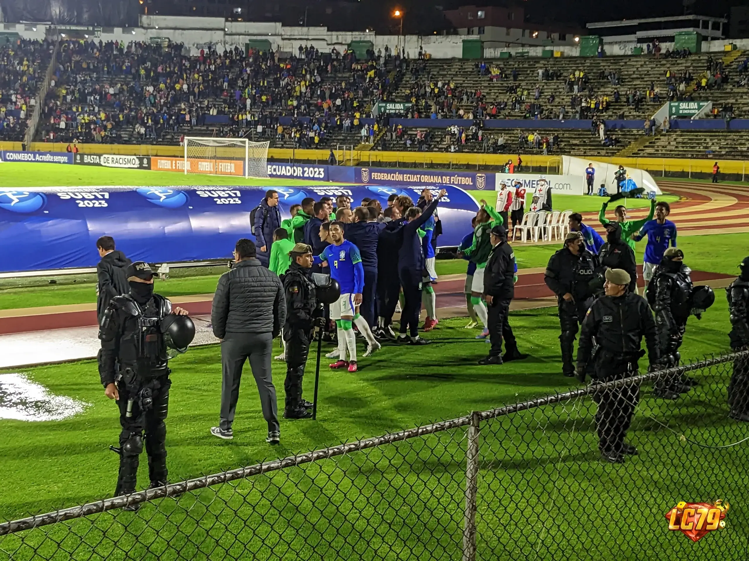 Đội U17 Brazil ăn mừng vòng loại World Cup U17 2023, ảnh Wikimedia Commons đã đóng watermark LC79
