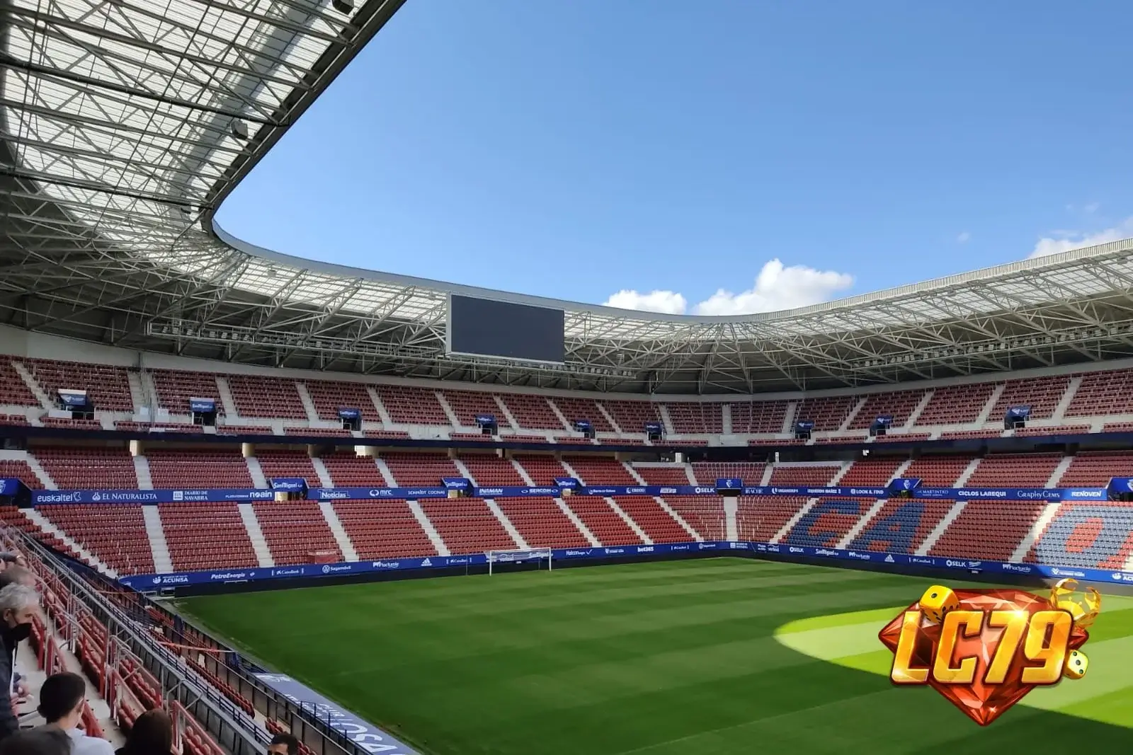 Estadio El Sadar trước trận Osasuna vs Levante