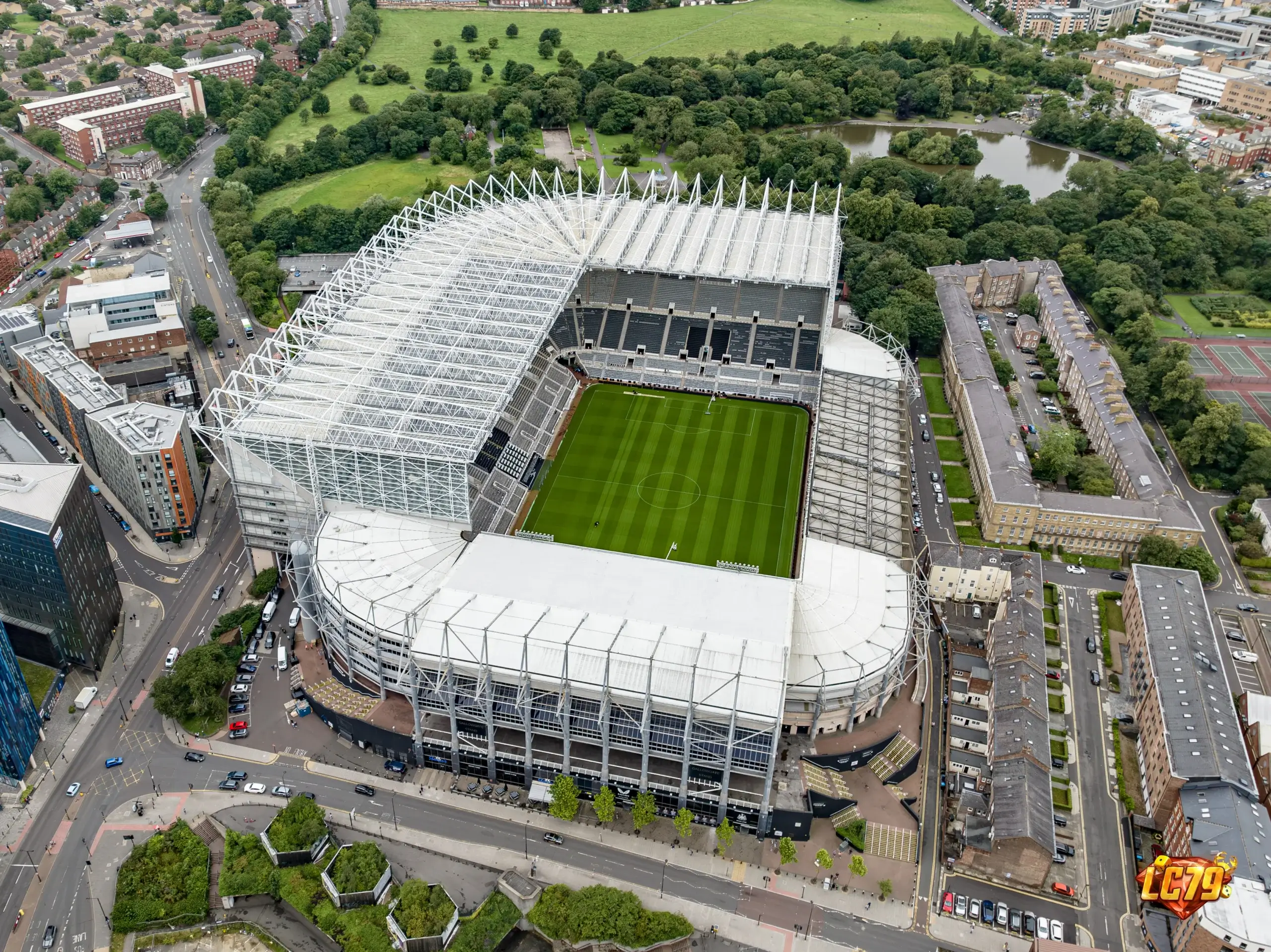 St James Park truoc tran Newcastle United vs Liverpool tai Premier League