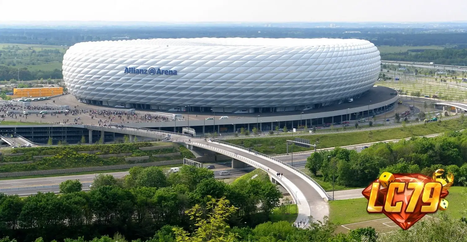 Allianz Arena trước Bayern vs Bodø/Glimt, ảnh đã đóng watermark LC79