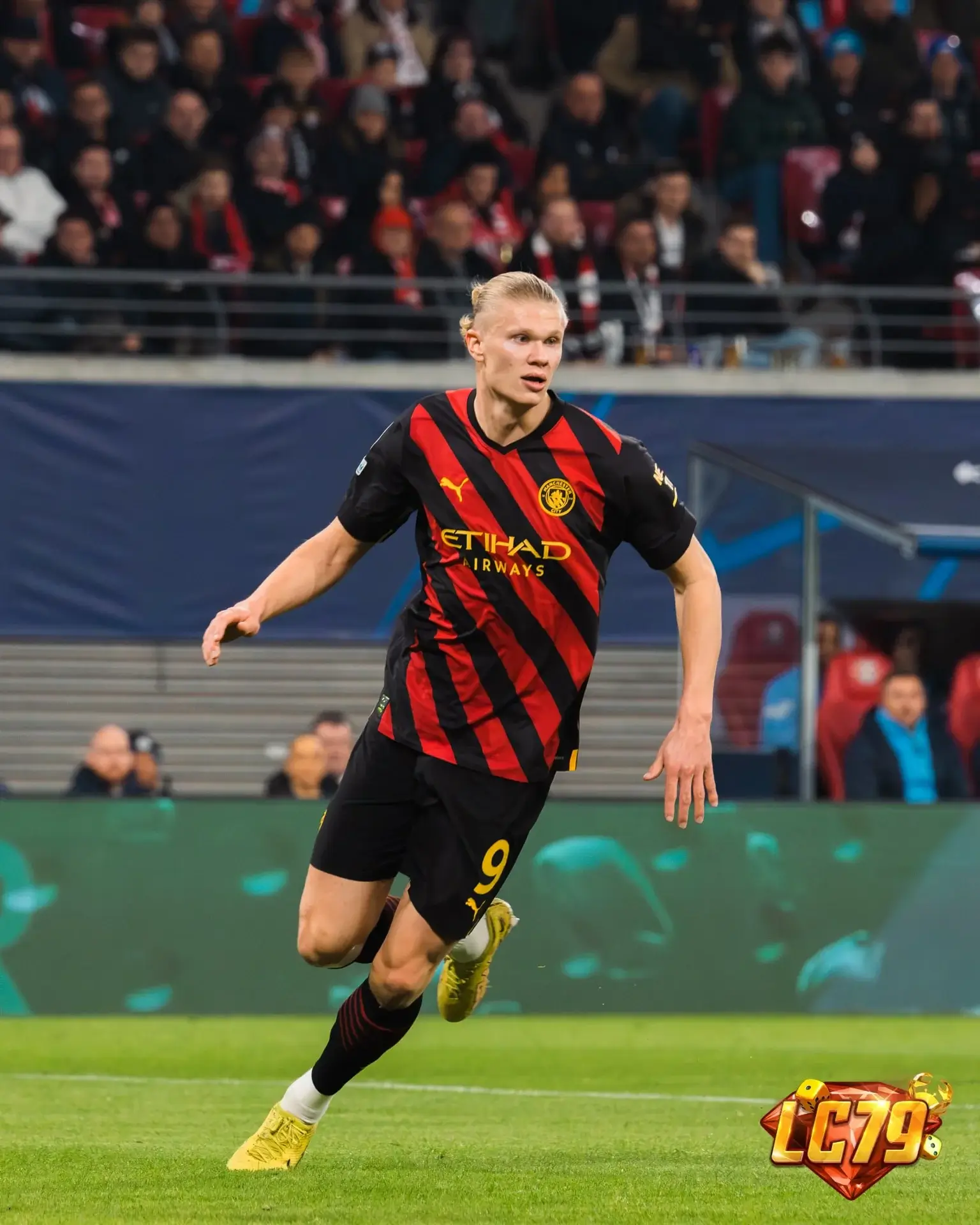 Erling Haaland, tâm điểm sau cú đúp của Man City trước Porto