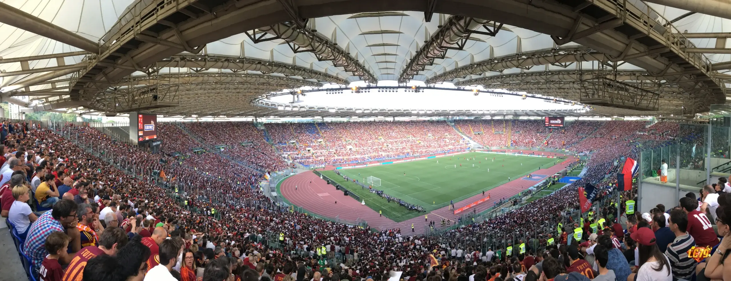 Stadio Olimpico tại Rome trước trận Ý vs Bỉ, ảnh Wikimedia Commons đã watermark LC79