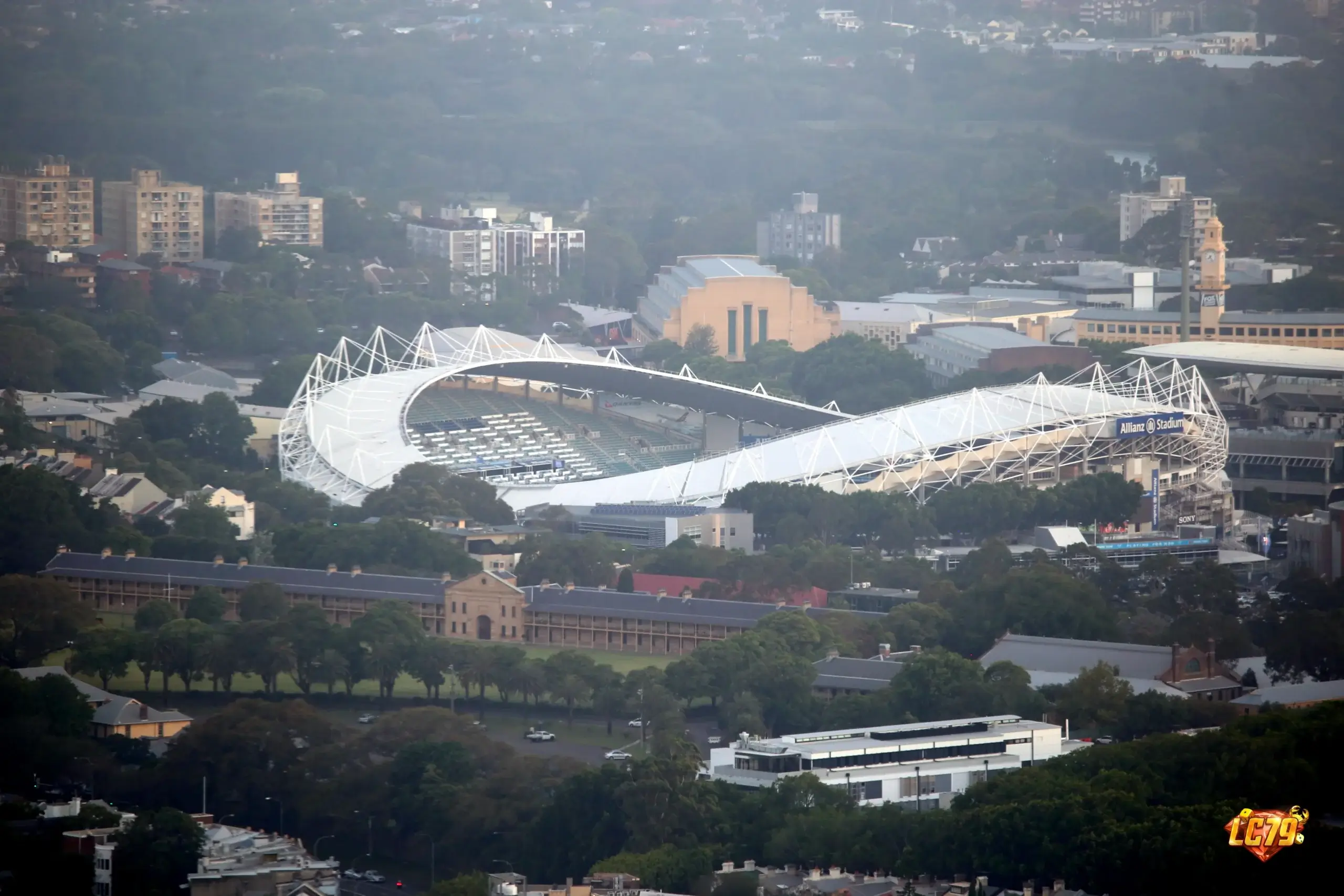Allianz Stadium truoc tran Juventus vs NEC o Europa League