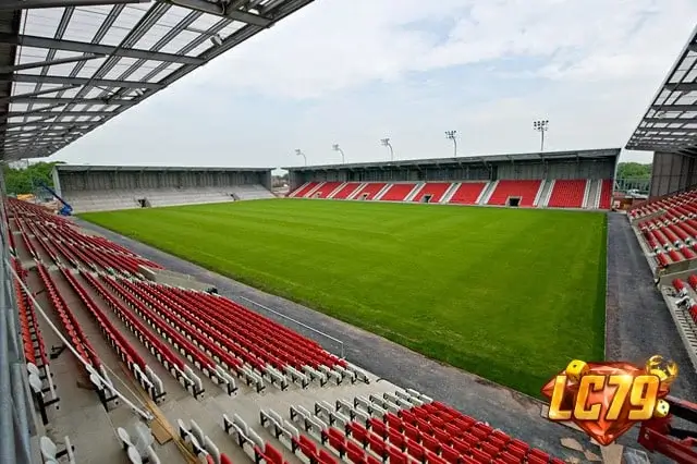 Leigh Sports Village, sân nhà của Manchester United Women