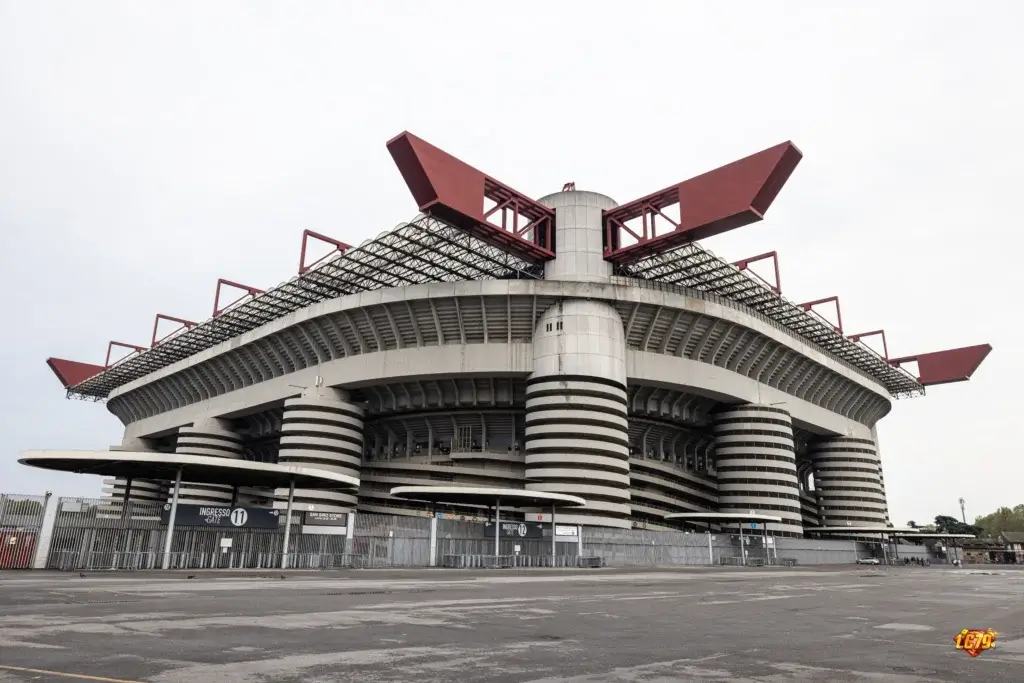 San Siro trước trận Milan vs Benfica ở Europa League