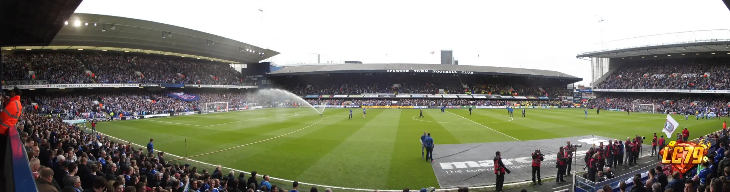 Portman Road trước trận Ipswich Town vs Fulham